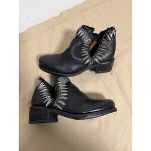 A.S.98 Boots Womens Size 8.5 Black Leather Studded Ankle Zip Block Heel Booties